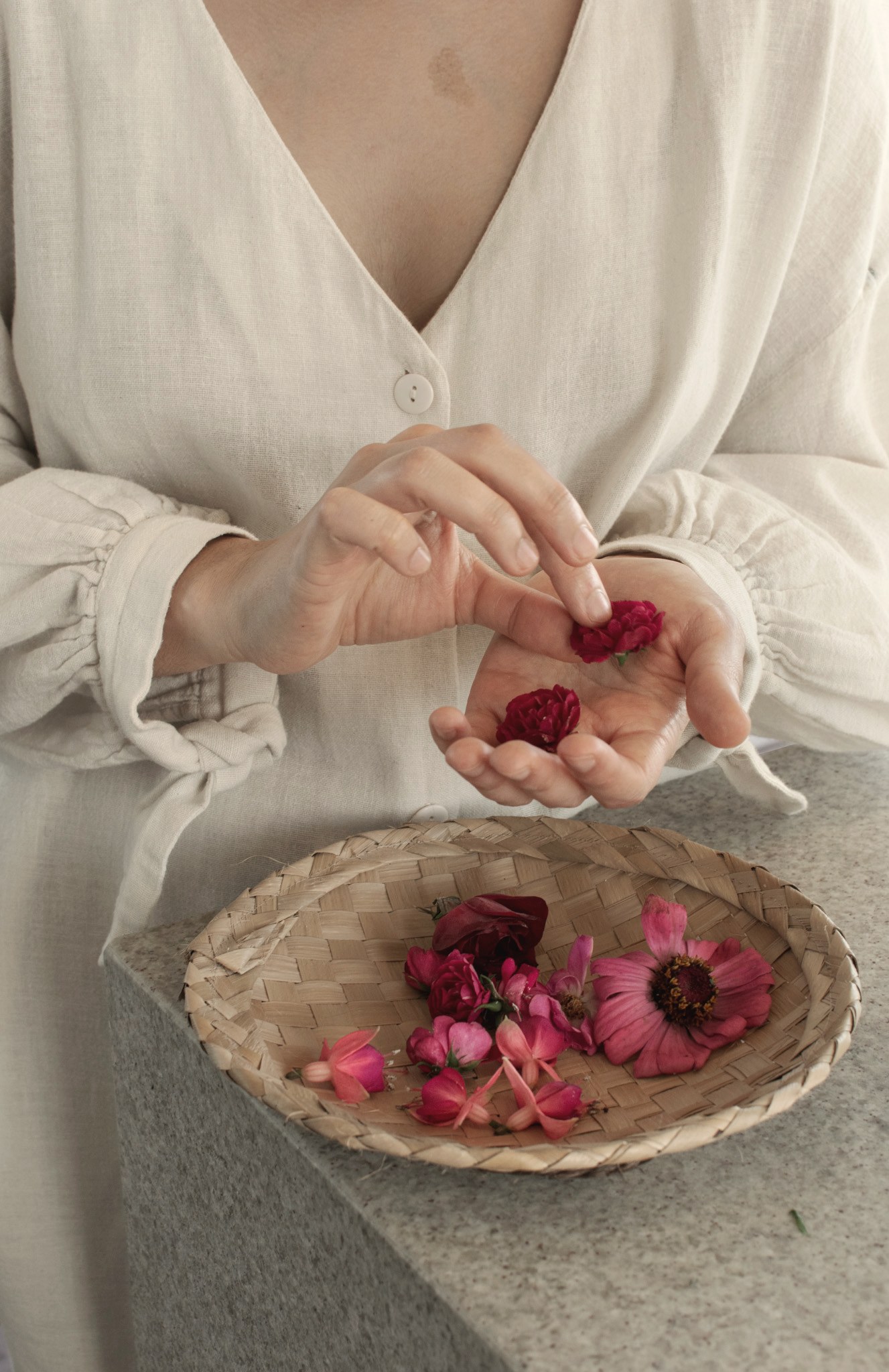hands and flower